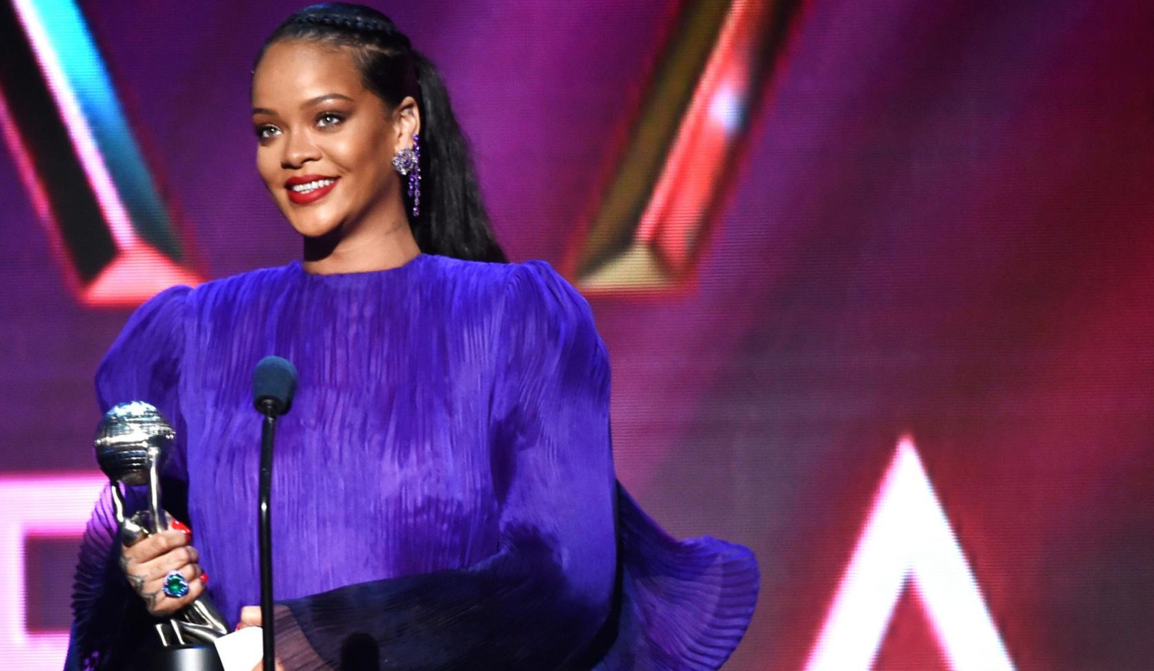 Rihanna - NAACP Image Awards
