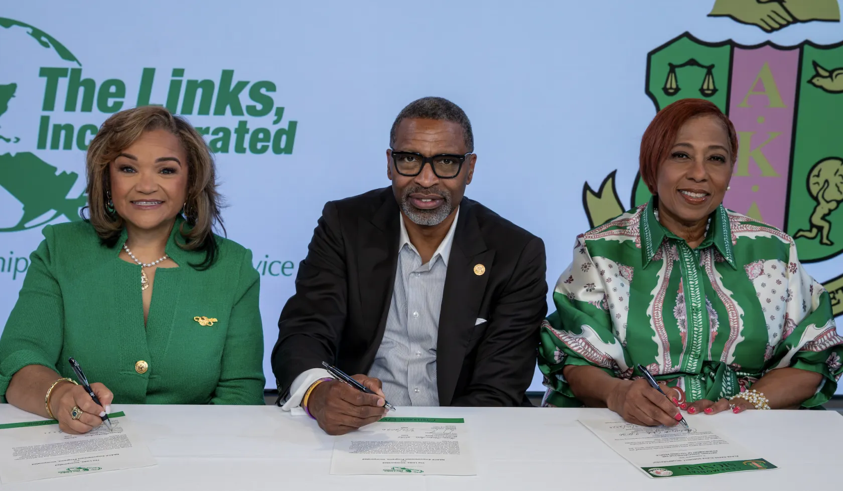 NAACP MOU AKA x Links