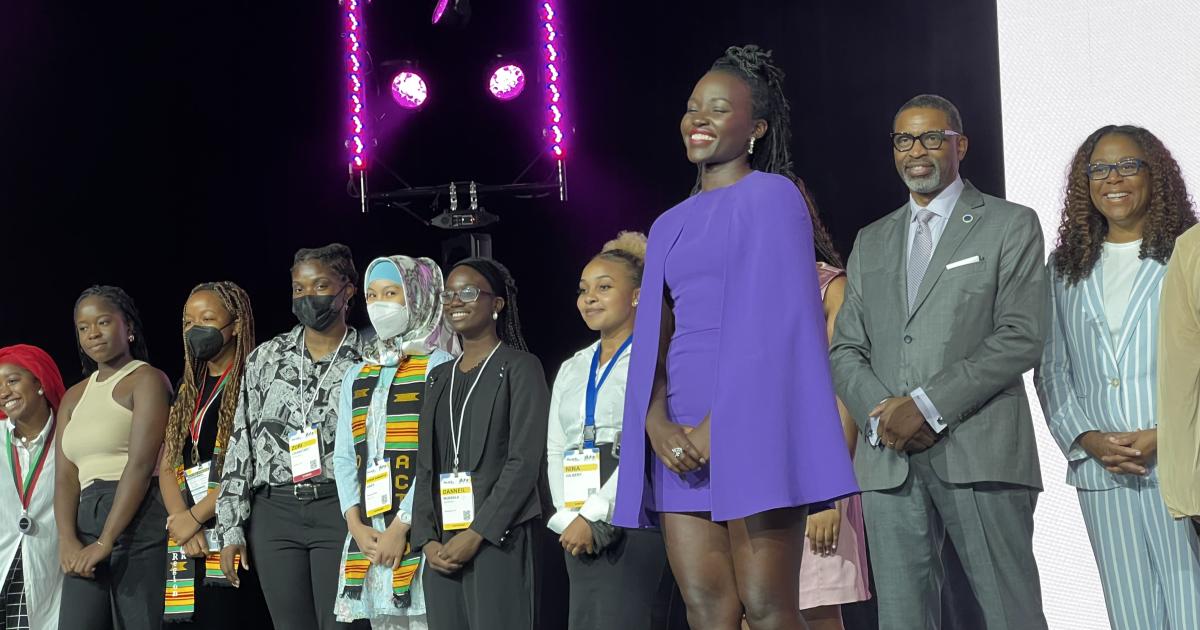 Lupita Nyong'o Surprises 40 NAACP Students with ,000 Scholarships at 113th Convention